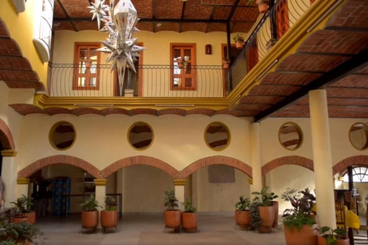 Oyo Hotel Castillo Santa Cecilia Tapalpa Exteriör bild